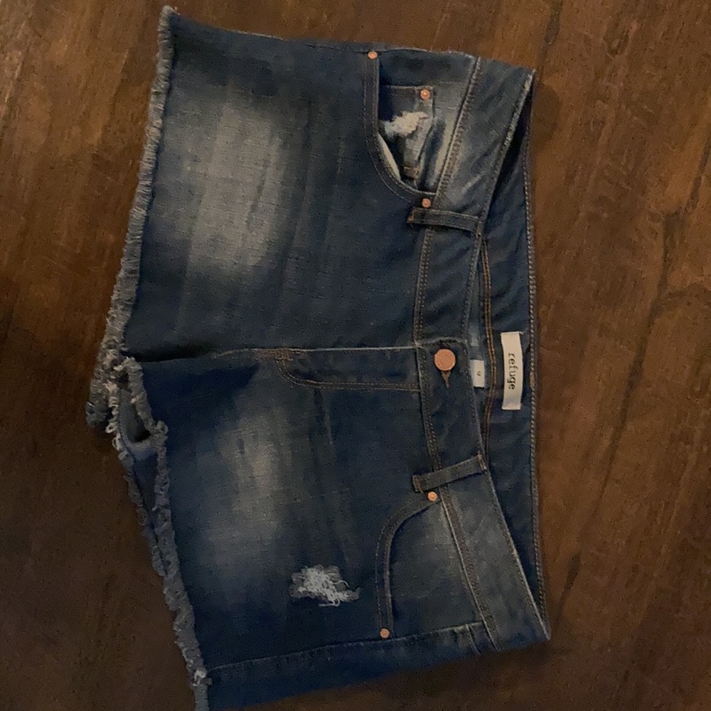 Refuge shorts